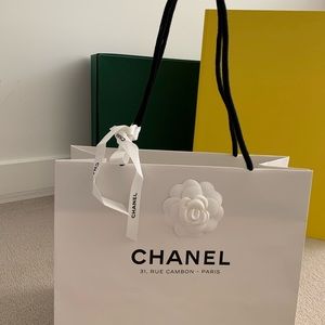 CHANEL shopping bag - NEW
